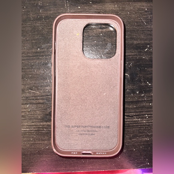 Aritzia super puff case - Picture 2 of 3